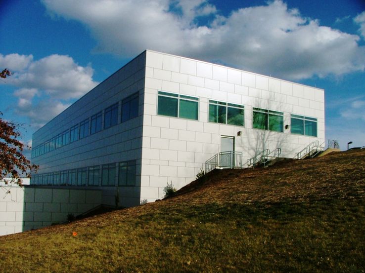 2001_MDIOfficeBldg_Resized